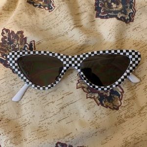 VSCO checkered glasses
